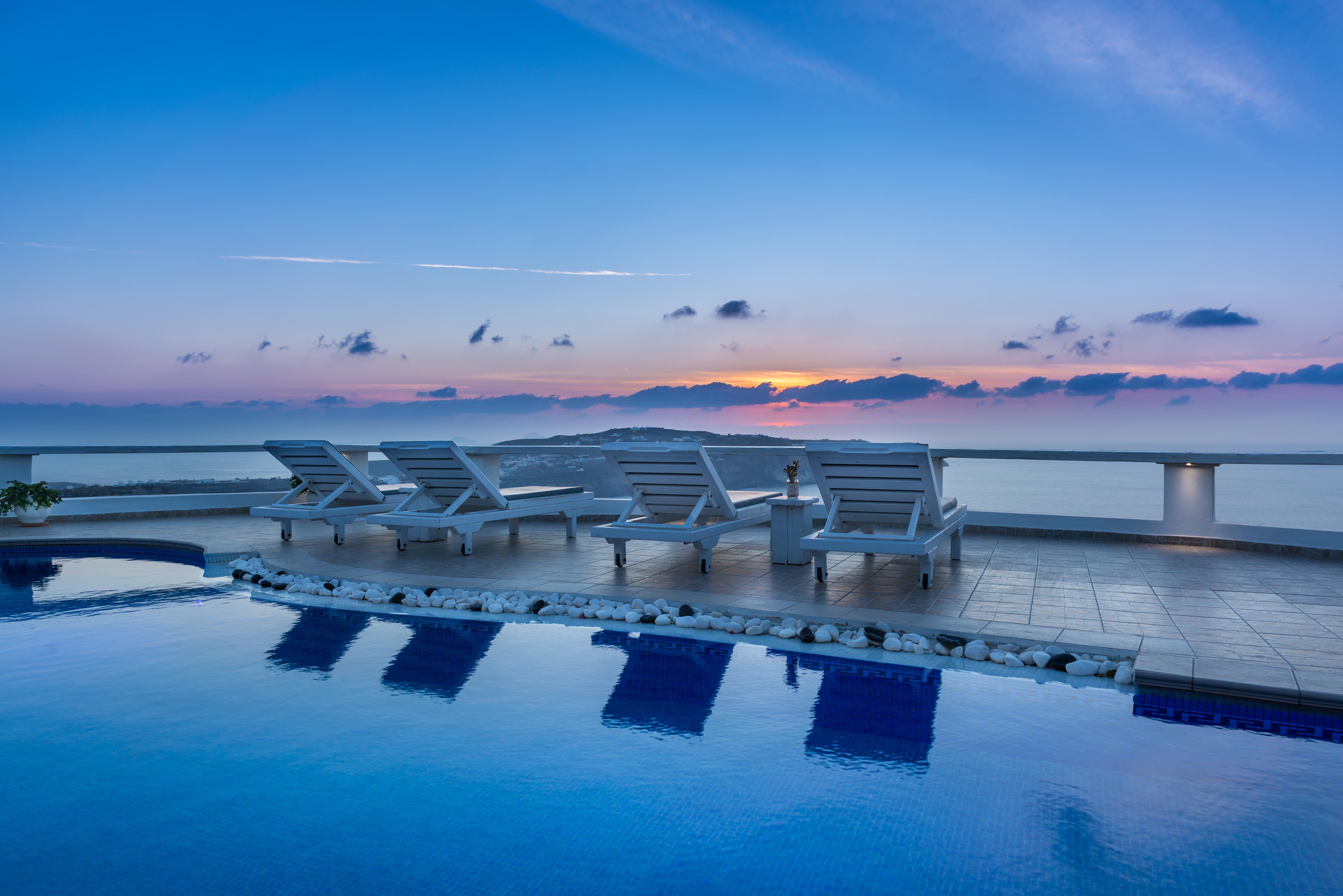 Athermi Suites - Adults Only Fira (Santorini) Exterior foto